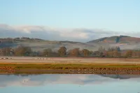 Comfortable ground floor flat with stunning coastal views, Glencaple. Hotels in Dumfries