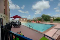 Hampton Inn and Suites Oklahoma City/Quail Springs - Rooftop Pools