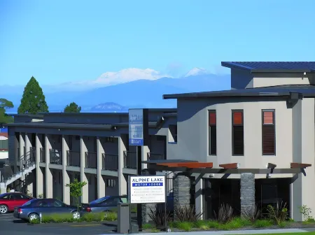 Alpine Lake Motel