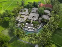 The Ubud Village Resort & Spa Hotel dekat Ubud Palace