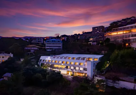 The Gran Resort Elegante Atami Отели рядом с достопримечательностью «ACAO FOREST»