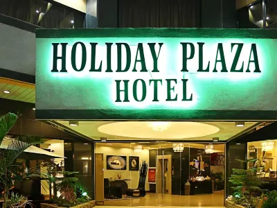 Holiday Plaza Hotel のホテル