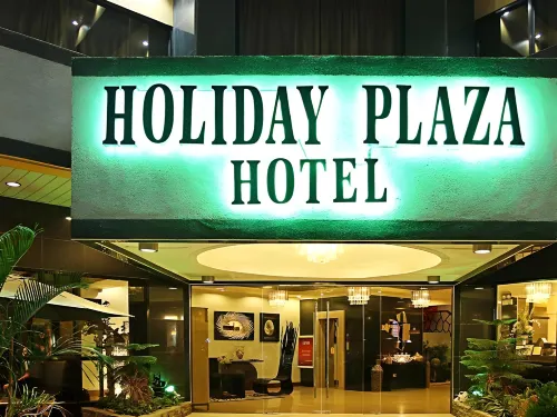 Holiday Plaza Hotel