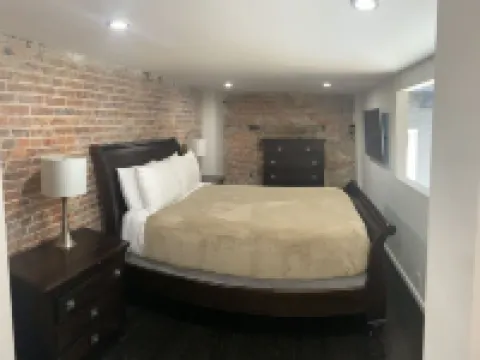 Up to 50% off!!! Spacious & Clean Loft! Downtown right out the Front Door