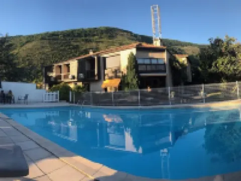 ホテル ピレンヌ フォアのホテル