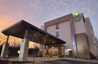 Holiday Inn Express & Suites Tahlequah Các khách sạn ở Tahlequah