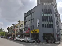 Live Com Hotel Hotels in Plentong