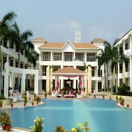Empires Hotel