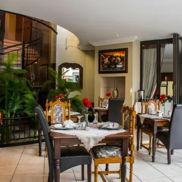 Casa Flora Guesthouse