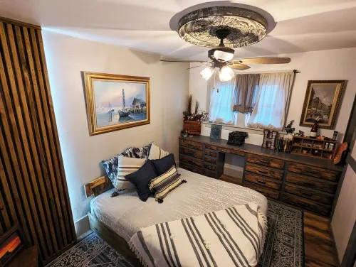 Enjoy relaxing comfort in this uniquely designed home - 5min from Frontier Park