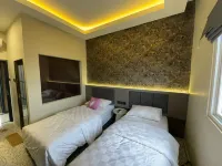 Hotel WITH OK