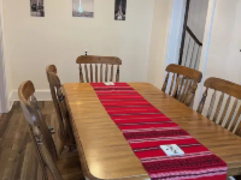 Charming 3-bedroom townhome with WiFi, in central location in Potsdam Village Hotels in Potsdam