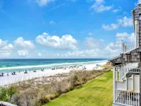 Upscale Beach Front! Great Reviews~West End w/Tons of Windows~Free Beach Service