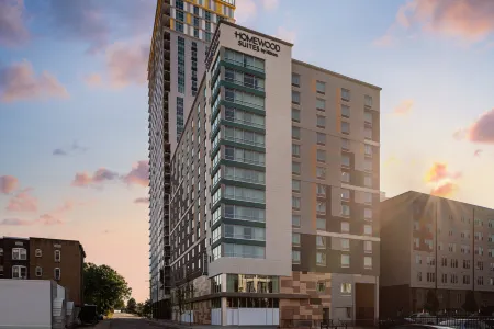 Homewood Suites by Hilton Charlotte Uptown First Ward Отели рядом с достопримечательностью «Спектрум-центр»