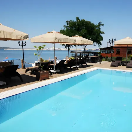 Phellos Suites Boutique Hotel