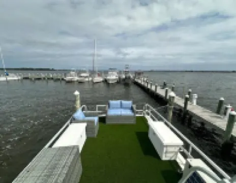 Floating In Paradise On The Azul Project