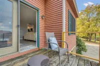 Hidden Gem! Large 3BR Condo, minutes to Pleasant Mtn! 40 Minutes to Sunday River فنادق في Harrison