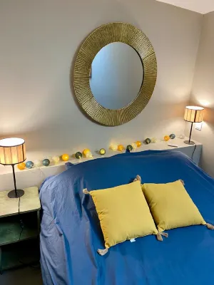 Péniche MaPensée Các khách sạn ở Rozerieulles