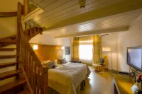 Aateli Lakeside Chalets - Former Vuokatti Suites Hotels in Sotkamo