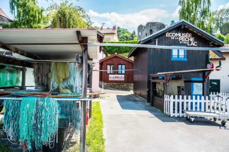 Hotel Thonon Centre le Comte Rouge