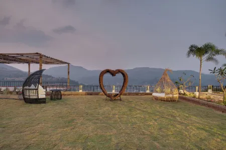 The Fern Heaven on The Hills Resort Отели в г. Сапутара