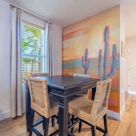 Charming Family 2Br Midtown Reno - Pets Welcome