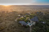 Makumu Private Game Lodge Hotels near andBeyond Ngala Private Game Reserve