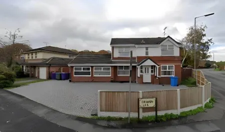 Chateau Julie Отели рядом с достопримечательностью «Viewing Area L.F.C Anfield Stadium»