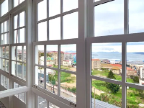 Como en Casa的Bow Homes