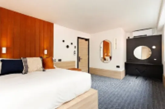 The Snug Townhouse Hotels near Galway Cathedral