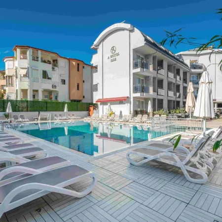 A Hotel Side Отели рядом с достопримечательностью «Озеро Титреенгёль»