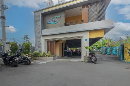 Srinadi Waterpark Villa Отели рядом с достопримечательностью «Puputan Klungkung Monument»