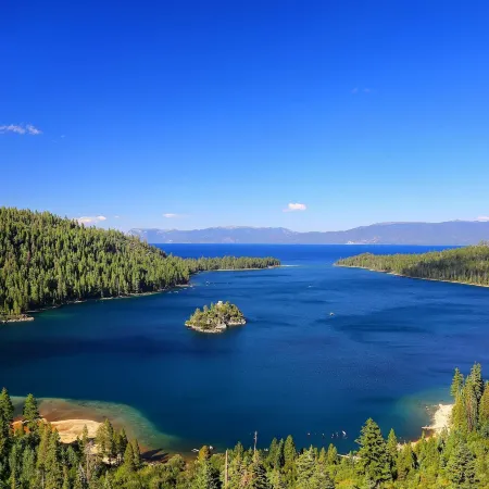 Tahoe City Getaway Minutes From Lake and Activities