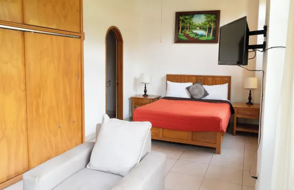 Capital O 拉霍亞德爾拉戈