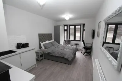 East London 1-Bed Studio Sleeps 2 4 Mins to Tube Hotels near Argos Walthamstow Low Hall (Inside Sainsbury's)