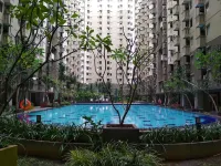Stylish 1Br with Extra Room Gateway Ahmad Yani Cicadas Apartment Hotels in Cibeunying Kidul