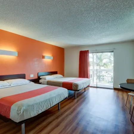 Motel 6 Santa Ana, CA - Irvine - Orange County Airport