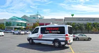 Holiday Inn & Suites SYRACUSE AIRPORT - LIVERPOOL by IHG - Parkplatz
