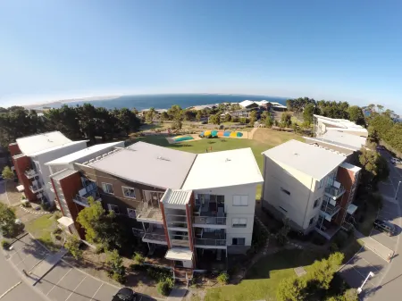 Silverwater Resort Отели рядом с достопримечательностью «Басс Кост Хелт»