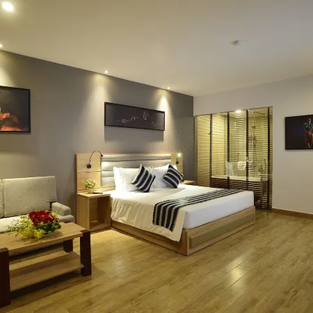 Aiden Saigon Hotel Отели рядом с достопримечательностью «Парк Dam Sen»