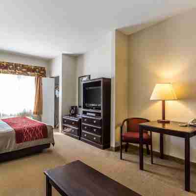 Quality Inn & Suites Rooms