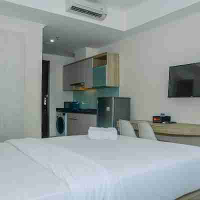 Modern and Cozy Studio Menteng Park Apartment Rooms