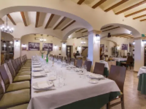 Hotel Tossal d'Altea โรงแรมในAltea