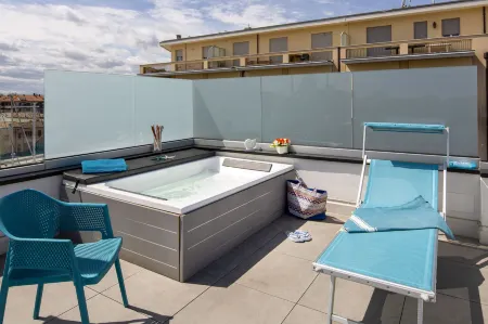 Appartamenti le Vele - Siroli Collection Отели рядом с достопримечательностью «Bagno Jolly 79»