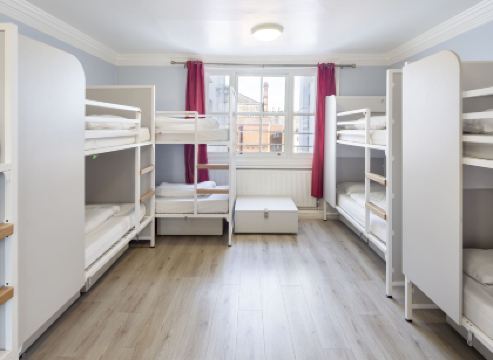 Astor Hyde Park Hostel