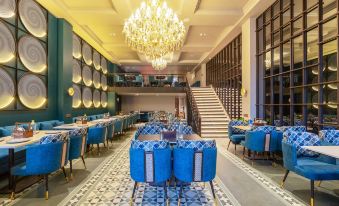 Saltstayz Autograph - Connaught Place