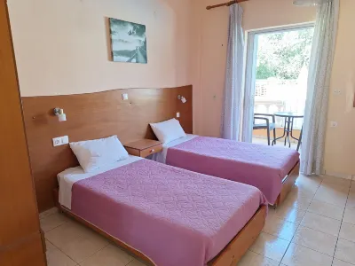 River Studios & Apartments