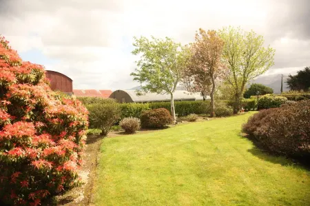 Torine House B&B Отели в г. Killorglin