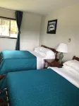 Coach House Motel 20 km East Terrace Bay