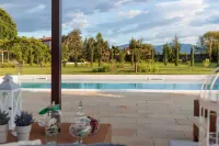 Villa Hugo in Lucca with 5 Bedrooms and 6 Bathrooms - Luxury
